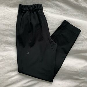 NWOT KIT and ACE Lightweight High-Waisted Black Pull-on Pants Size 0